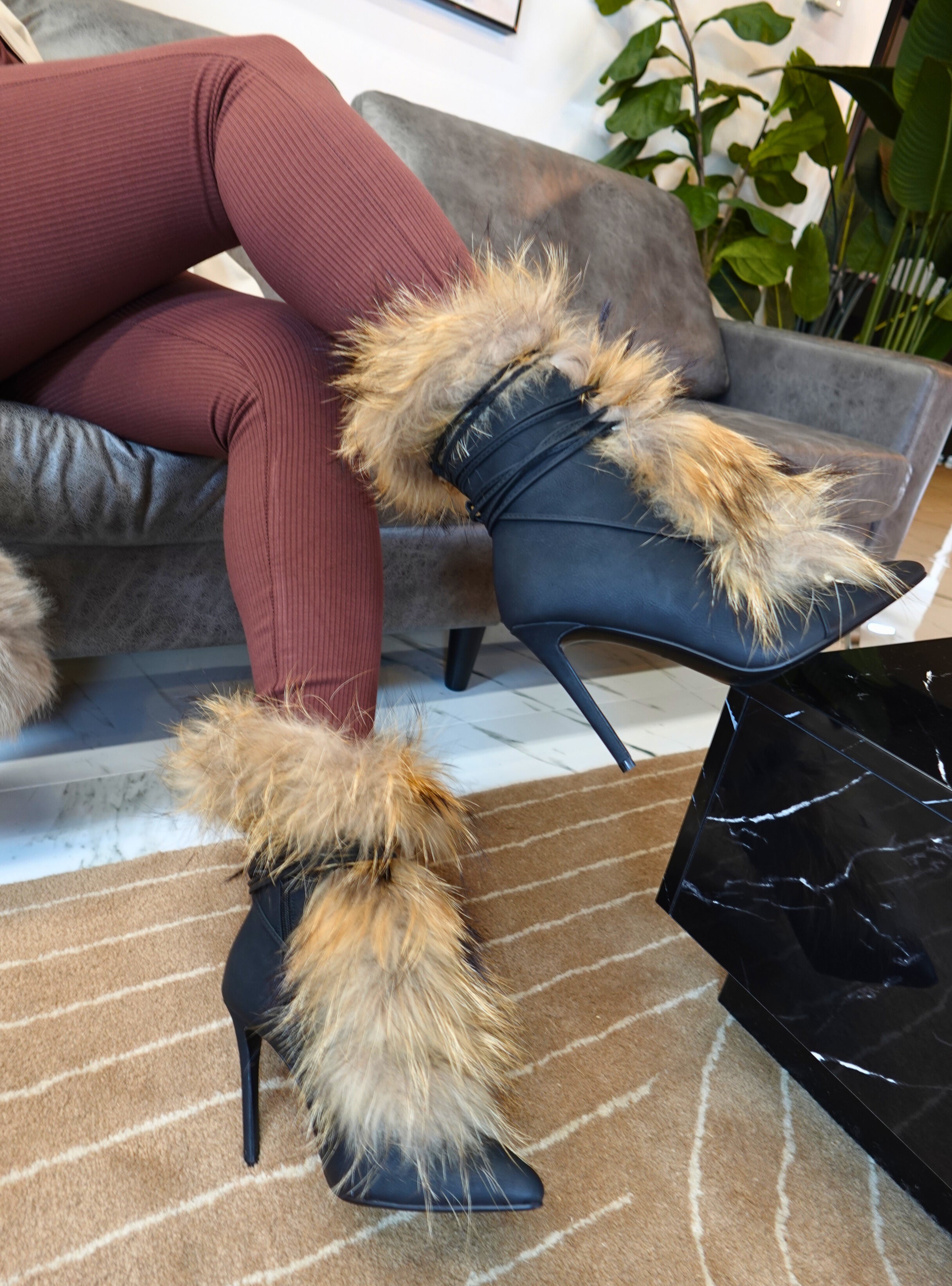 FUROCIOUS FOX BOOT- BLACK – Bdonnas