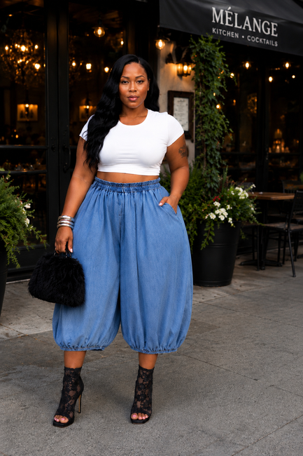VOLUME UP DENIM SHORTS