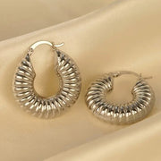 LOVER GIRL EARRINGS - SILVER