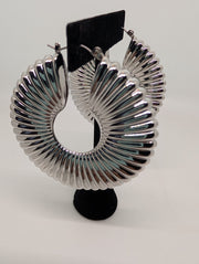 SHE SHELL EARRINGS - SILVER