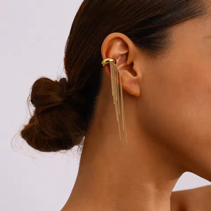 CHAIN REACTION EAR CUFF - GOLD