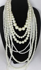 PEARLS FOR THE GIRLS NECKLACE SET