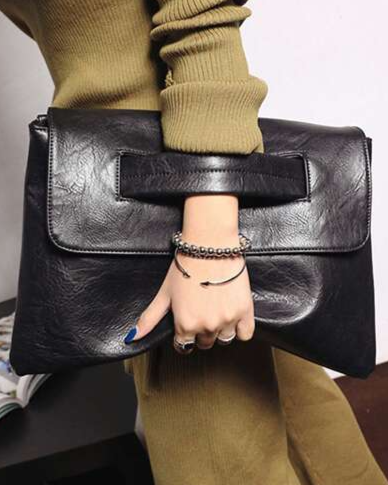 DONT SHOOT THE MESSENGER HANDBAG - BLACK