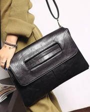 DONT SHOOT THE MESSENGER HANDBAG - BLACK