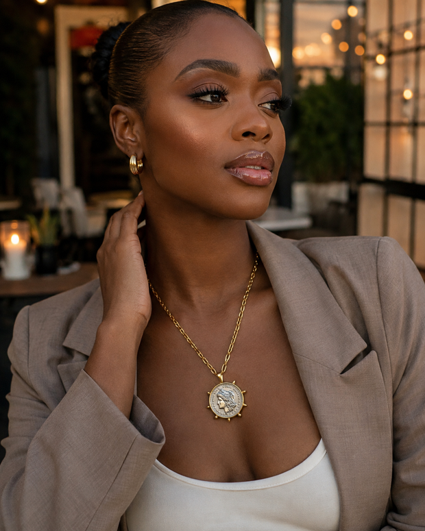 LOVE ME BACK NECKLACE