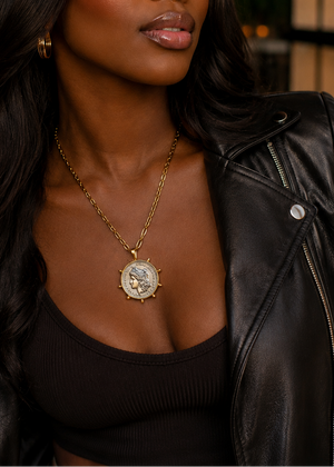 LOVE ME BACK NECKLACE